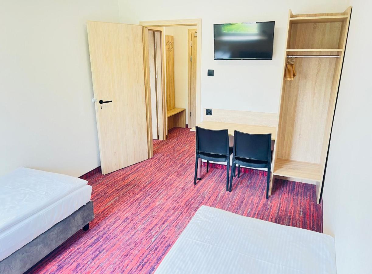Hotel Rok Krasków Εξωτερικό φωτογραφία